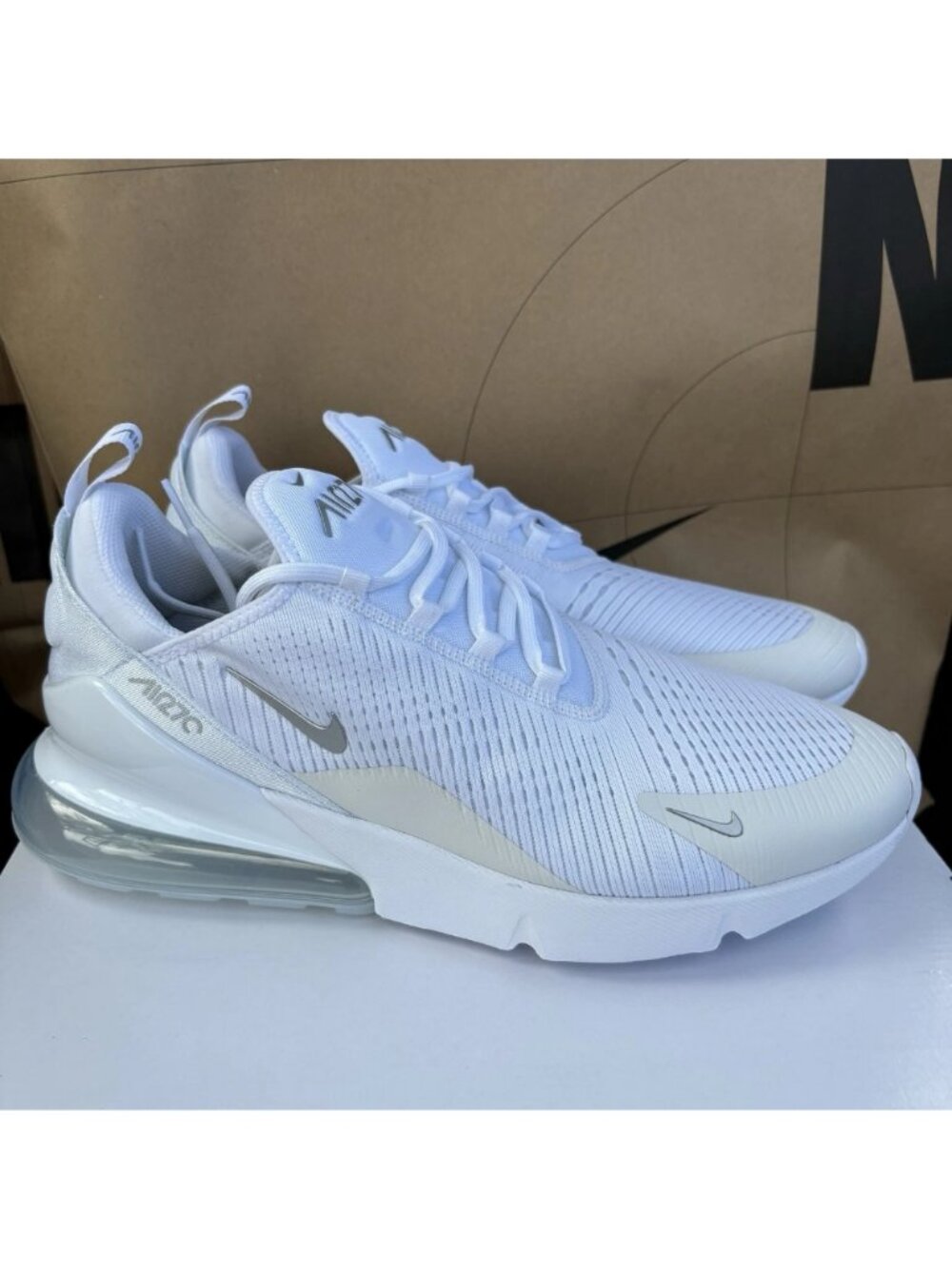 NEW Nike Air Max 270 Triple White Platinum Silver Mens Size 13 IQ8027-900